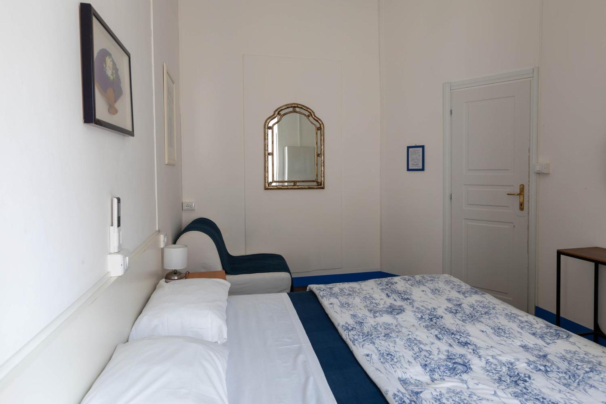 Olympia Hotel Генуя Экстерьер фото